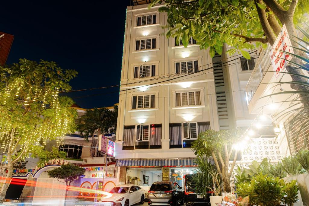 CÁT PHÚC HOTEL – Ho Chi Minh City